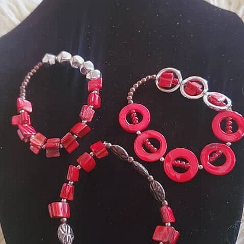 Red and Silver Beaded Bracelets. 🌴